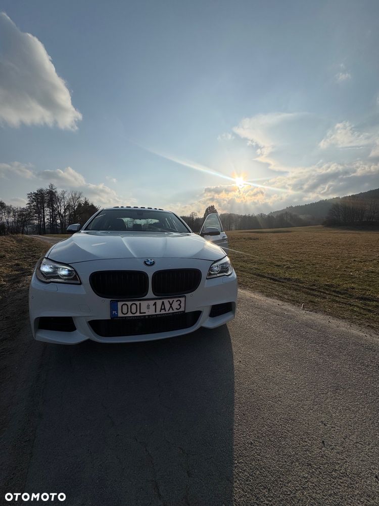 BMW Seria 5 535i xDrive Sport-Aut Luxury Line - 23