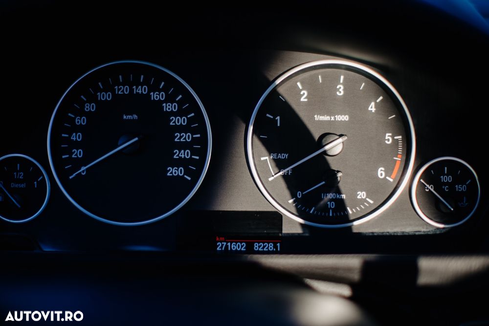 BMW Seria 3 320d Aut. Efficient Dynamics Edition - 12