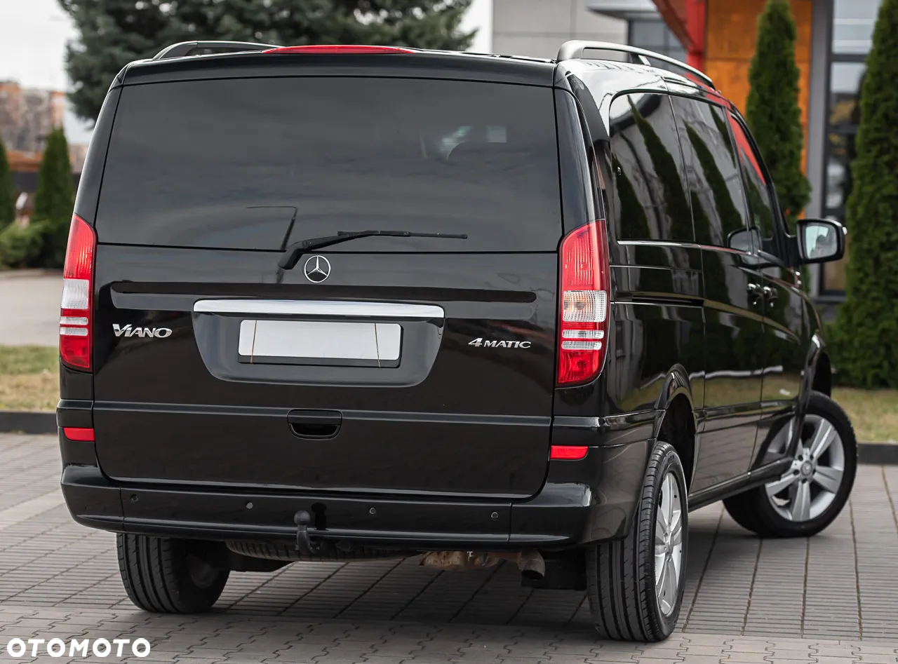Mercedes-Benz Viano - 12