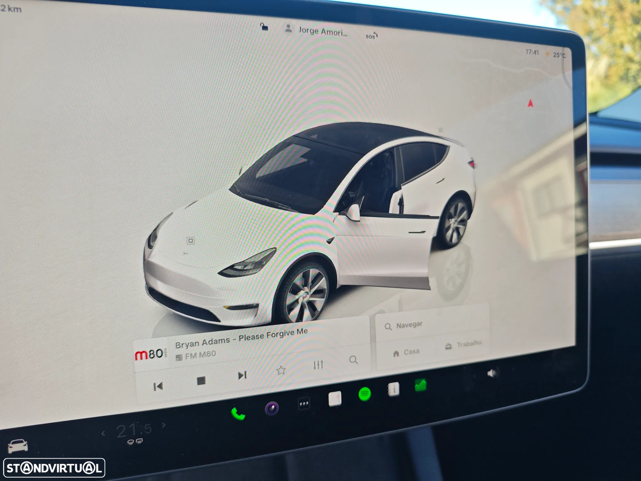 Tesla Model Y Long Range Dual Motor AWD - 27