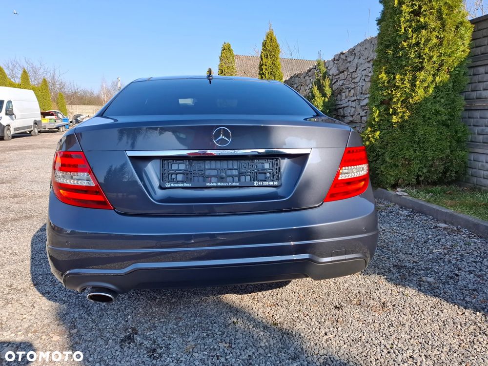 Mercedes-Benz Klasa C 250 CDI 7G-TRONIC Edition - 11