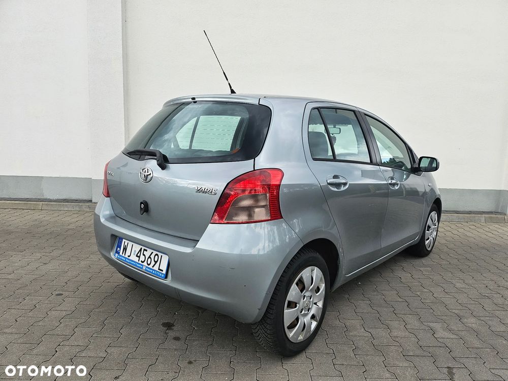 Toyota Yaris 1.3 Luna - 3