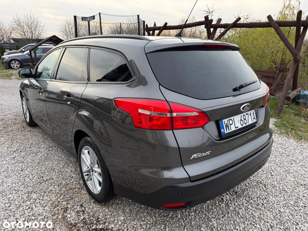 Ford Focus 1.6 TDCi DPF Trend - 12
