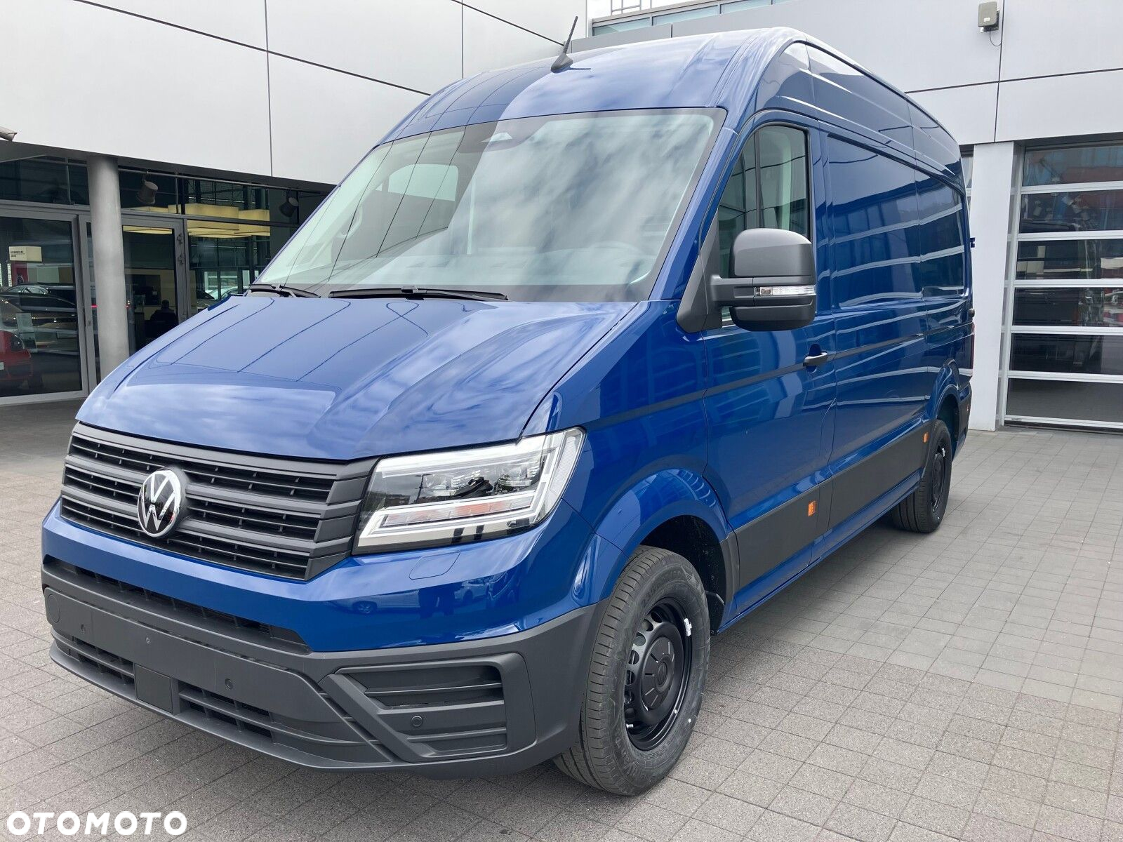 Volkswagen Crafter Crafter 35 Furgon, silnik: 2,0 l  130 kW, skrzynia biegów: napęd 4MOTION, automatyczna 8-biegowa rozstaw osi: 3640 mm - 3