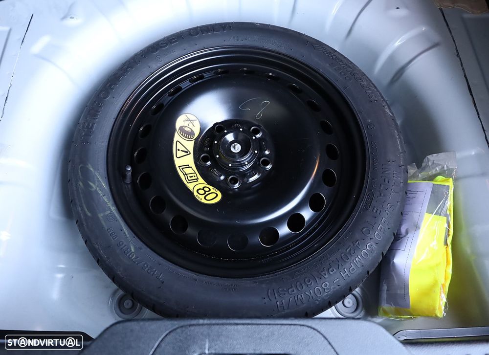 Ford Focus 1.0 EcoBoost MHEV ST-Line - 15