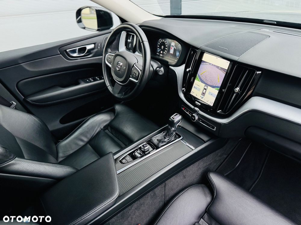 Volvo XC 60 D4 Geartronic Momentum Pro - 5