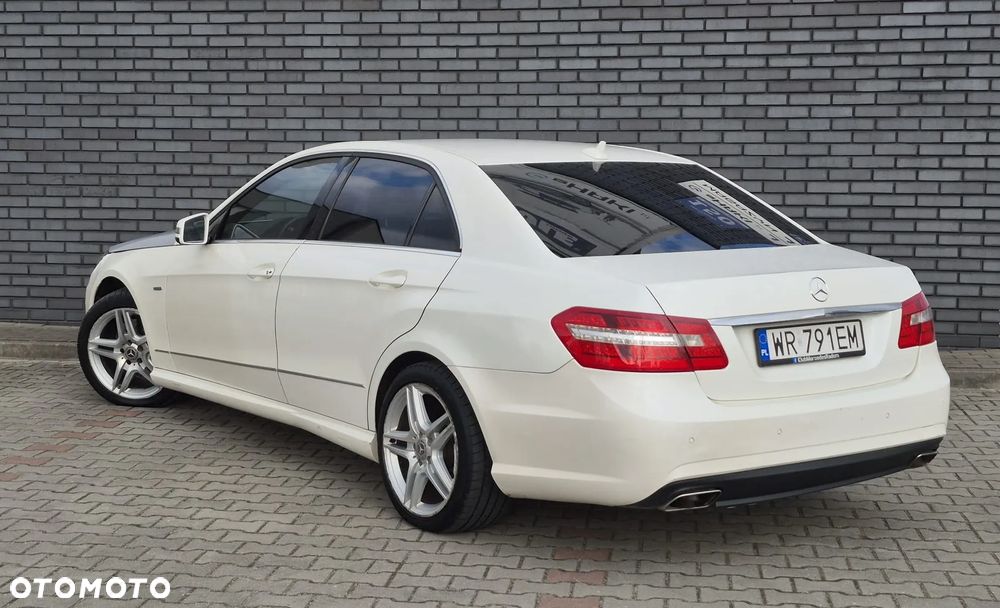 Mercedes-Benz Klasa E - 16