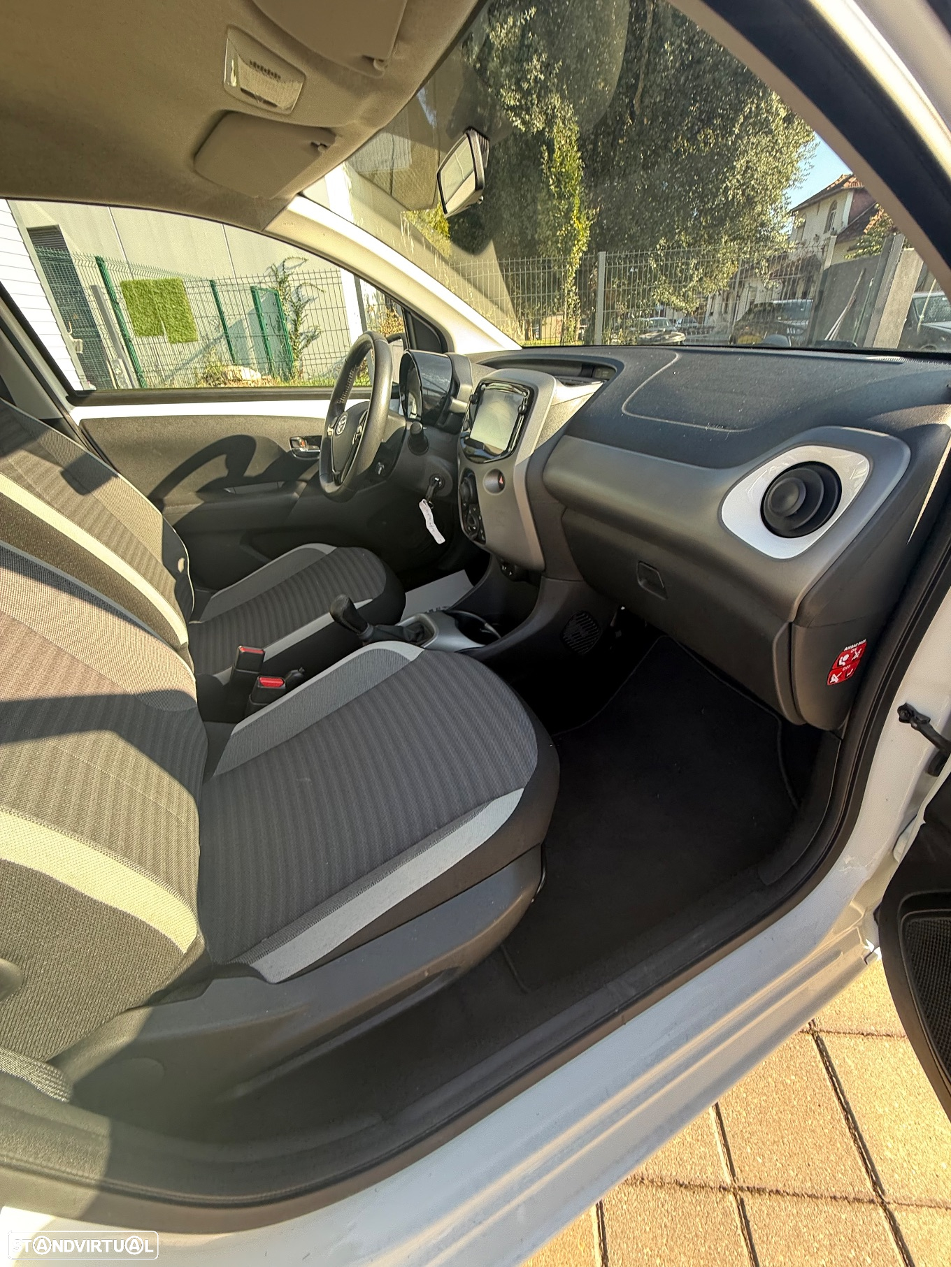 Toyota Aygo 1.0 X-Play+X-Touch - 24