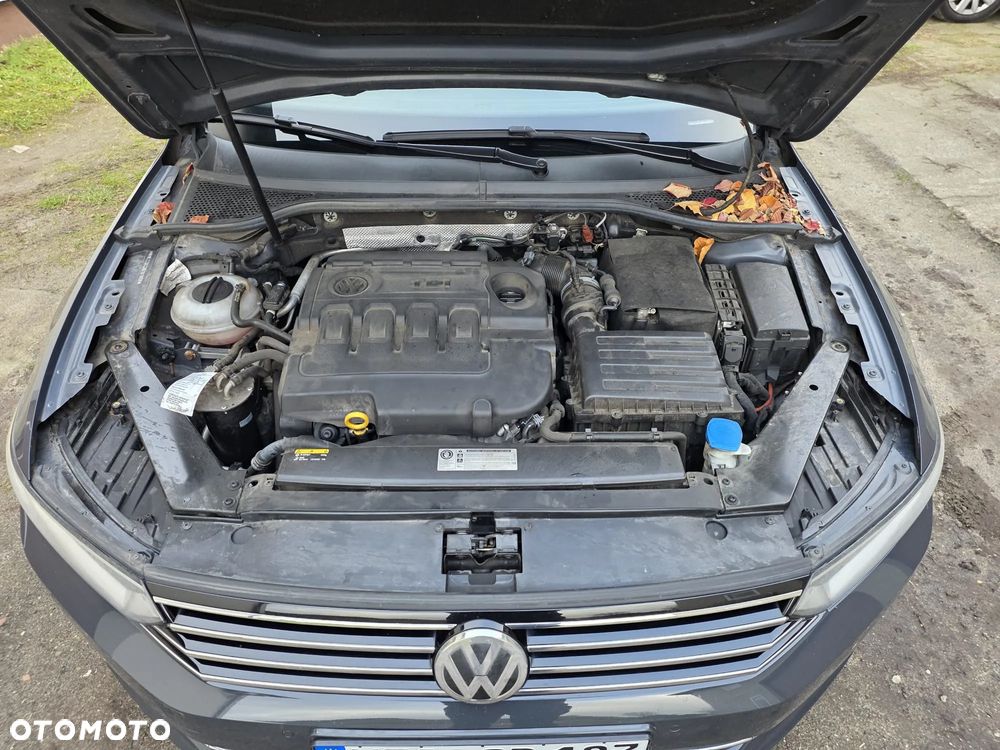 Volkswagen Passat Variant 2.0 TDI SCR DSG Comfortline - 30
