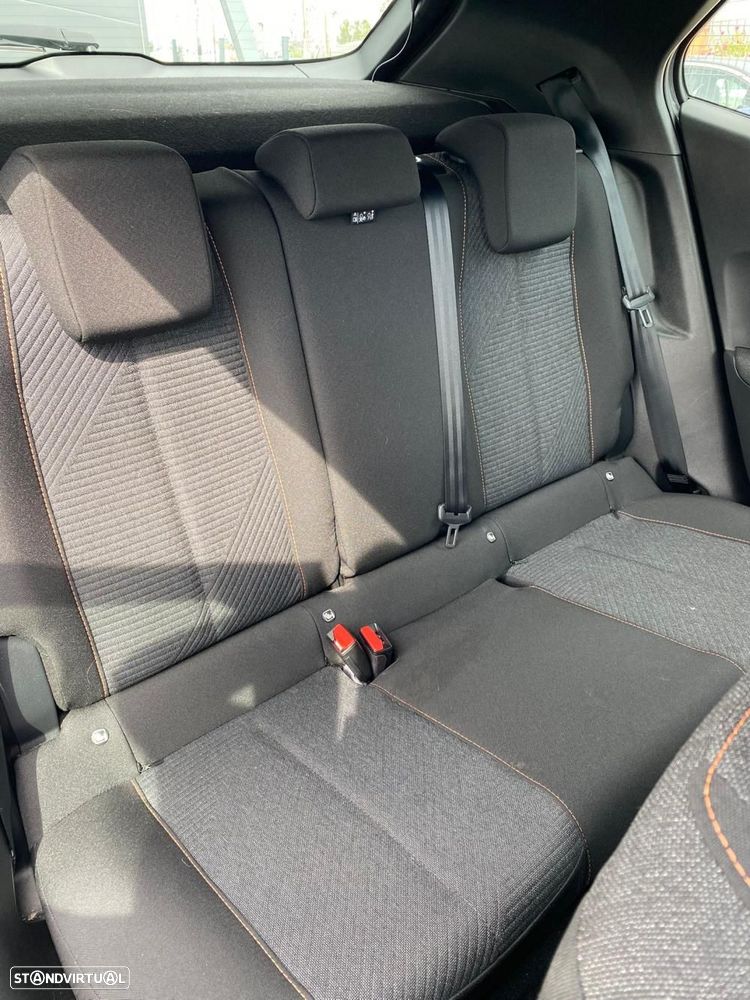 Peugeot 2008 1.2 PureTech Style - 10
