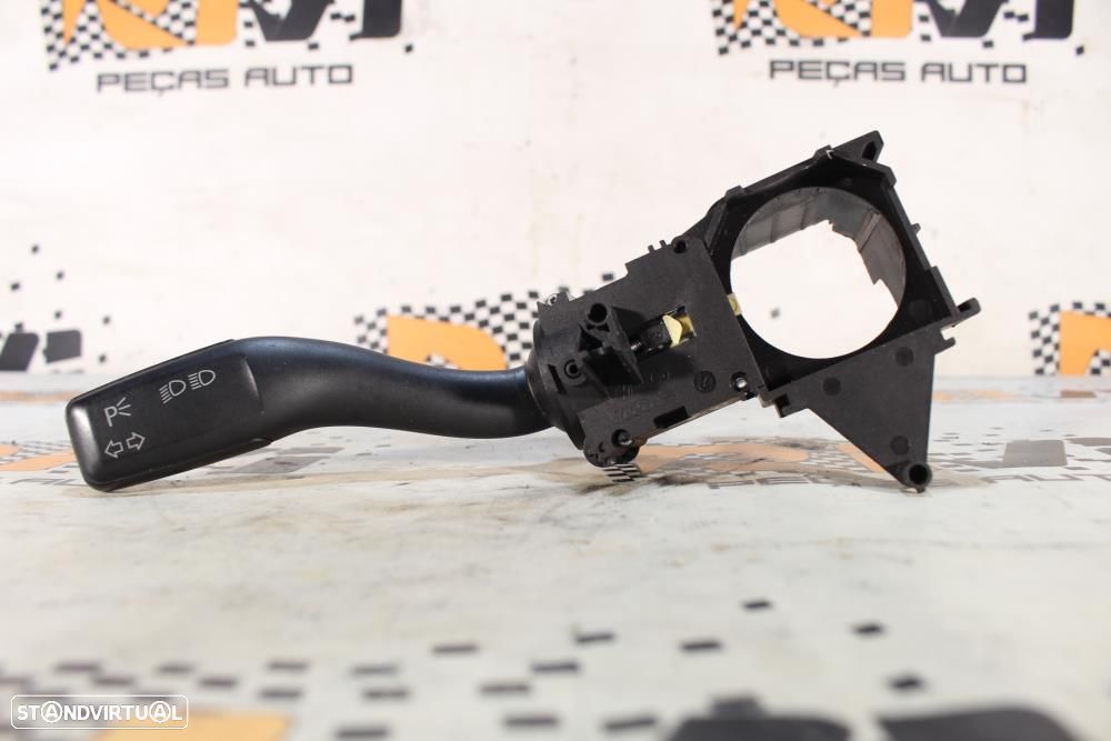Manete Das Luzes / Piscas Audi A4 (8E2, B6)  4E0953513a / 01104601 - 1