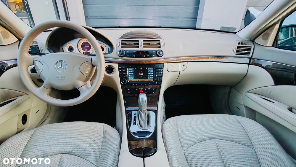Mercedes-Benz Klasa E 500 Avantgarde - 11