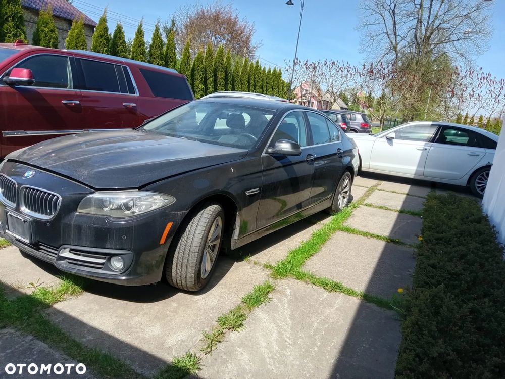 BMW Seria 5 528i xDrive Sport-Aut - 2