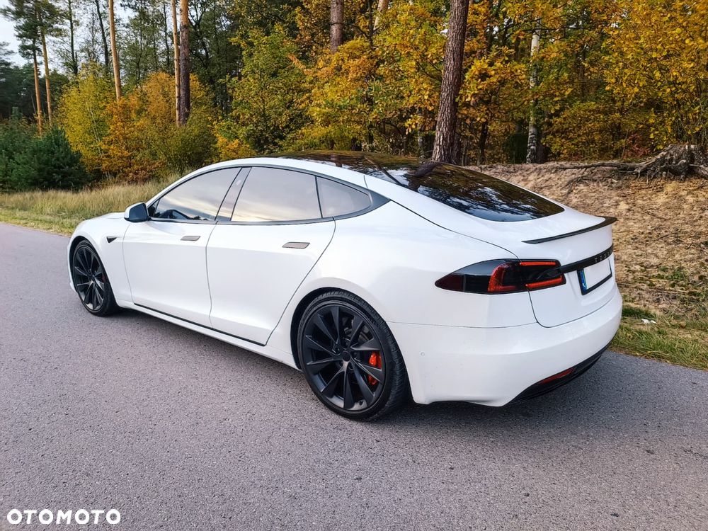 Tesla Model S Performance - 20