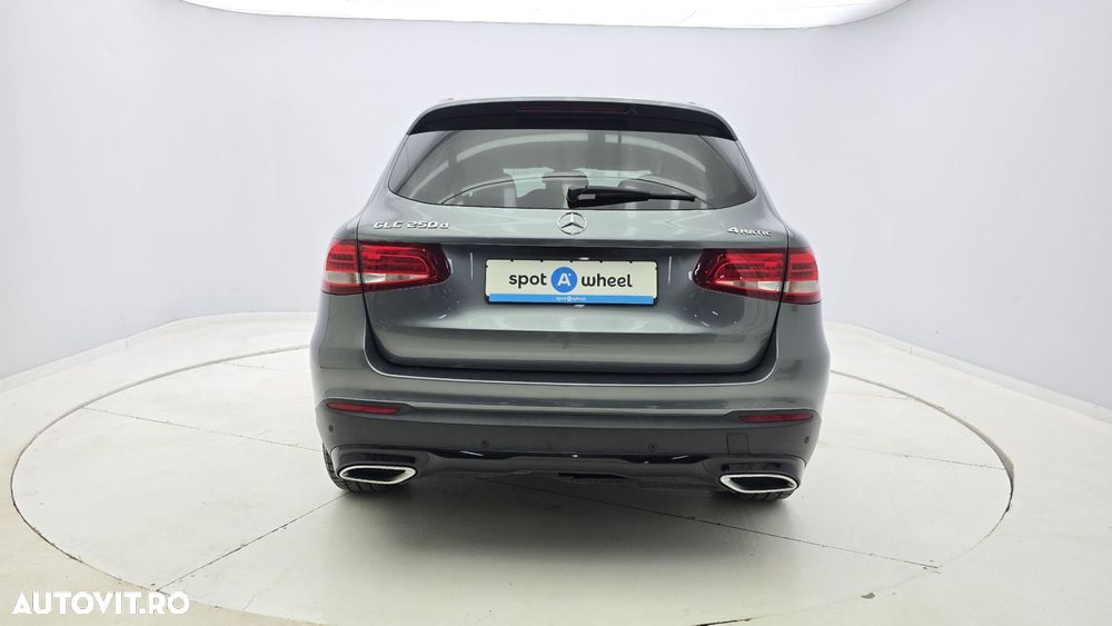 Mercedes-Benz GLC 250 d 4MATIC - 7