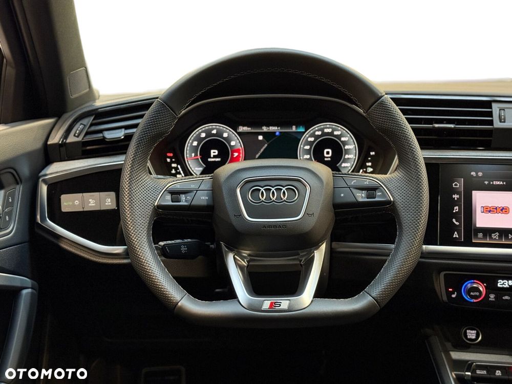 Audi Q3 Sportback - 27