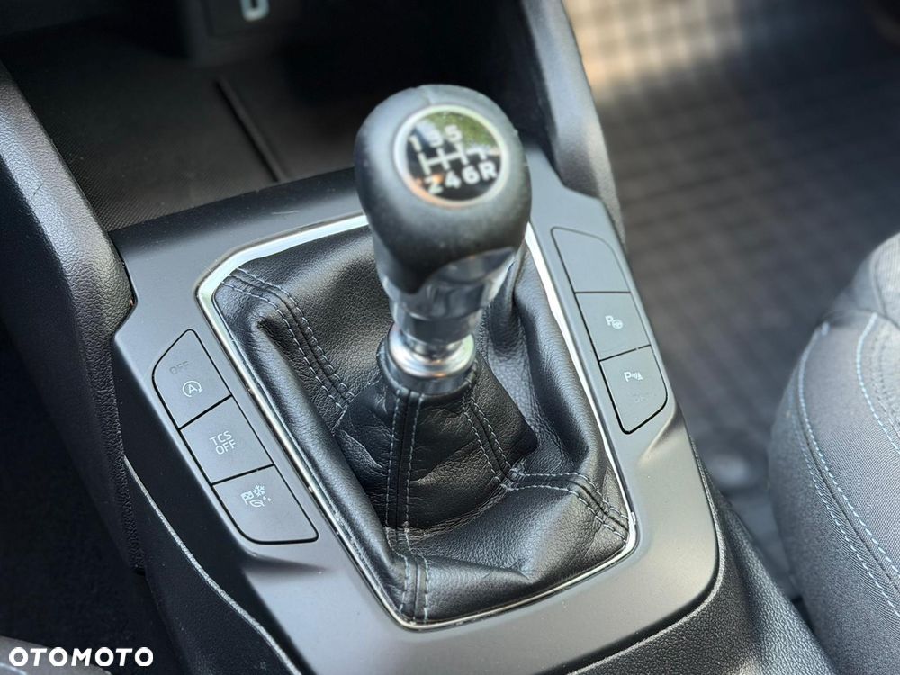 Ford Focus 1.0 EcoBoost Active - 33