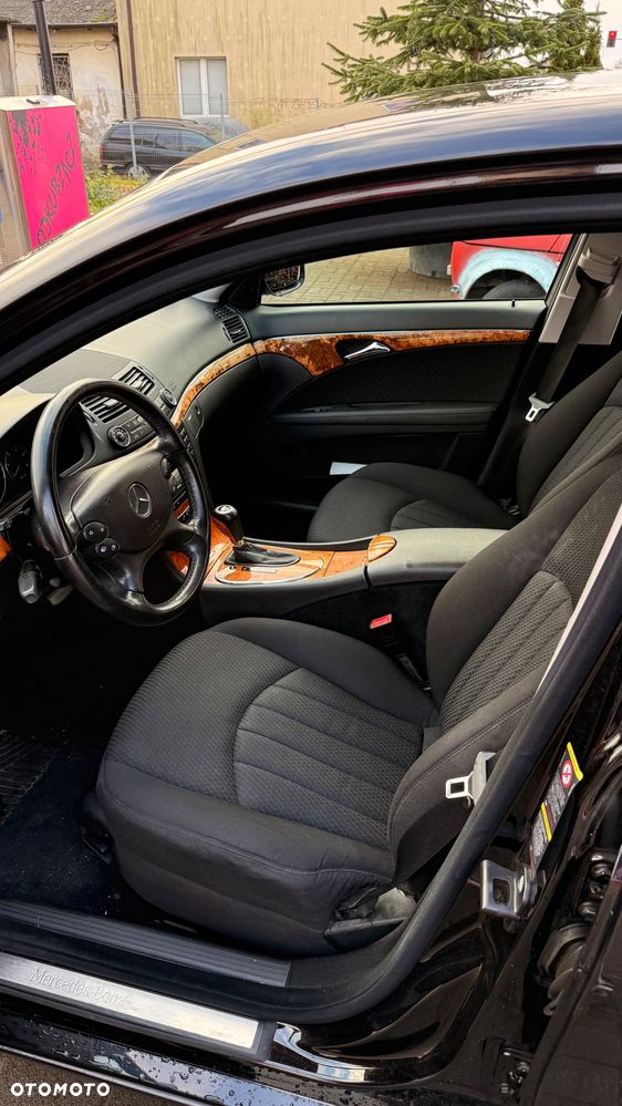 Mercedes-Benz Klasa E 320 CDI 7G-TRONIC Elegance - 25