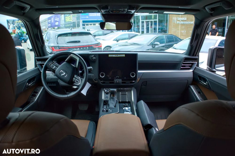 Lexus Seria LX - 12