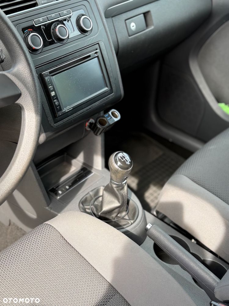 Volkswagen Touran 1.2 TSI BlueMot CityLine - 36