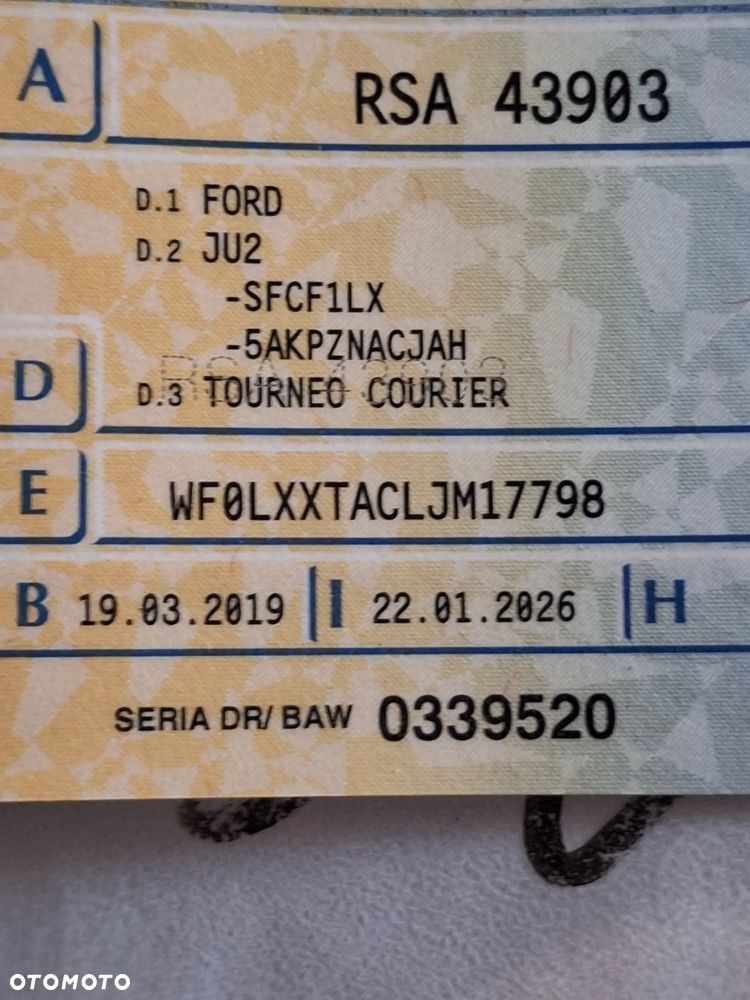 Ford Tourneo Courier 1.0 EcoBoost Trend - 12