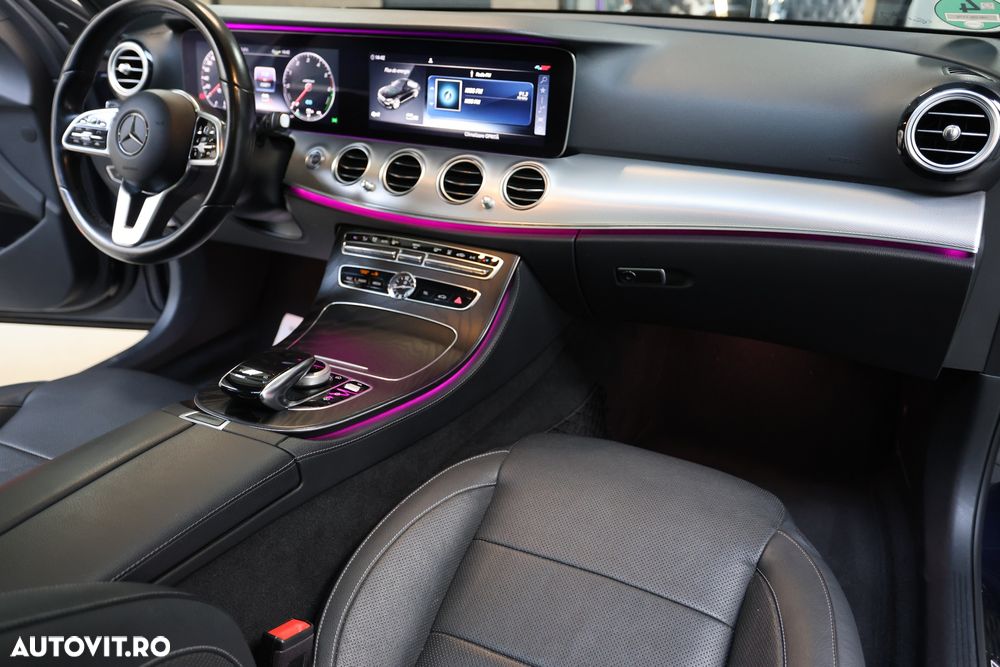 Mercedes-Benz E 300 de 4Matic 9G-TRONIC AMG Line - 18