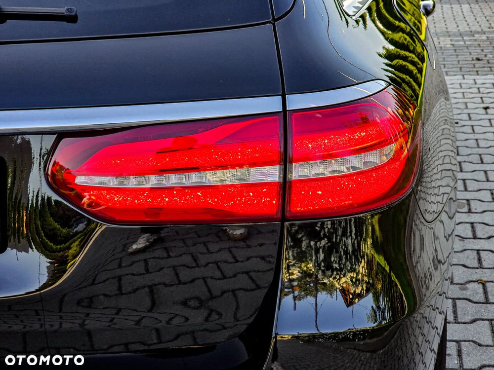 Mercedes-Benz Klasa E 220 d 9G-TRONIC - 13