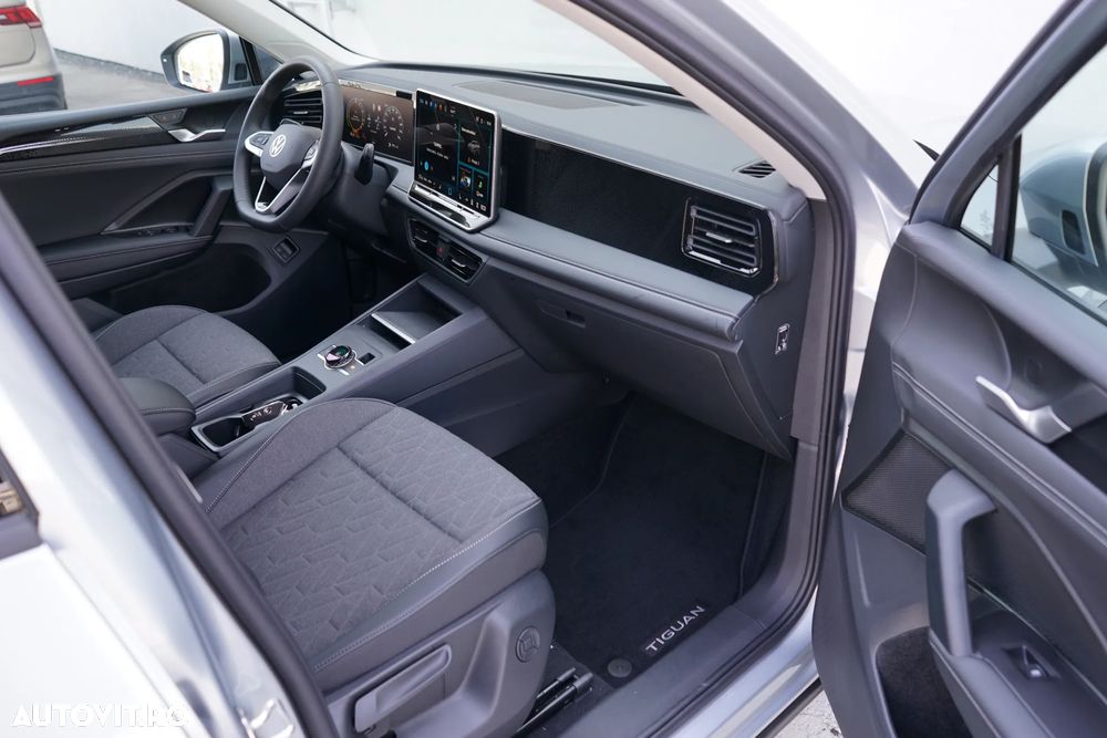 Volkswagen Tiguan 1.5 eTSI DSG MHEV Life - 27