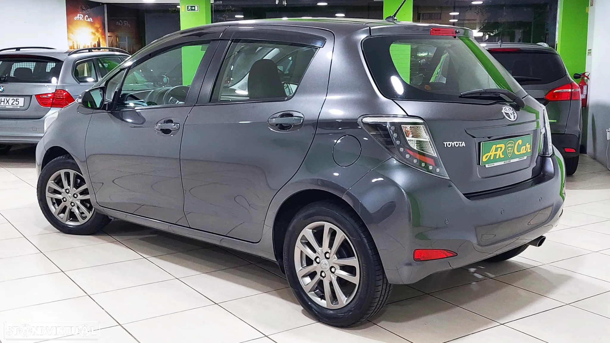 Toyota Yaris 1.0 VVT-i Comfort +PS Style +P.Techno - 6