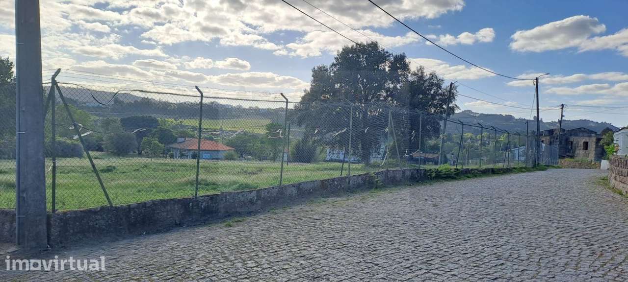 Terreno urbano construção de moradias, Penafiel, com 3.436 m2 e 45 m - Grande imagem: 3/7