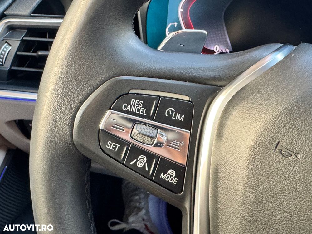 BMW Seria 3 320d xDrive AT MHEV - 13