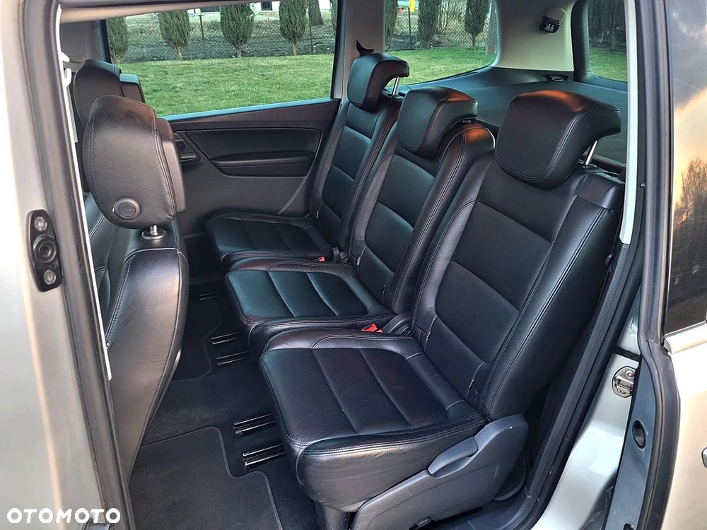 Volkswagen Sharan 2.0 TDI DPF Highline - 21