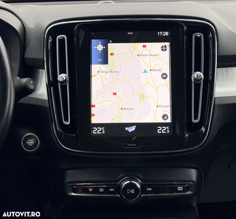 Volvo XC 40 D3 Geartronic Momentum Pro - 21