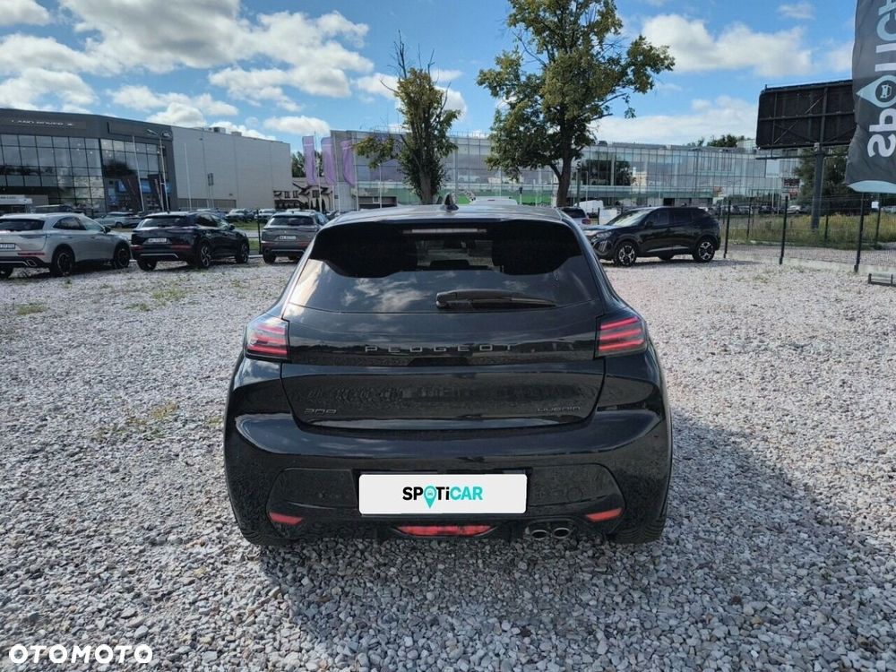 Peugeot 208 - 5