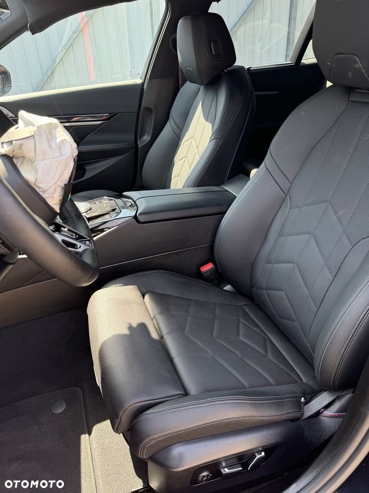 BMW i5 83.9kWh eDrive40 M Sport Edition - 12