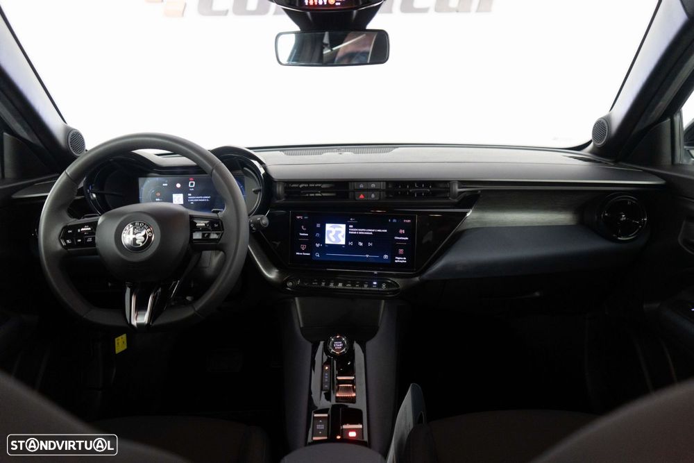 Alfa Romeo Junior 1.2 Intensa eDCT6 - 21