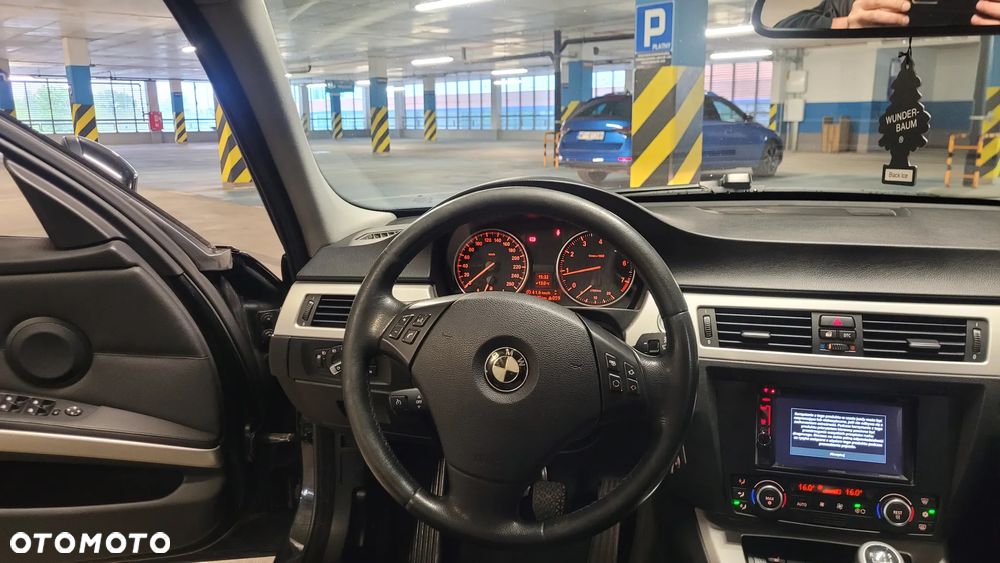 BMW Seria 3 - 15