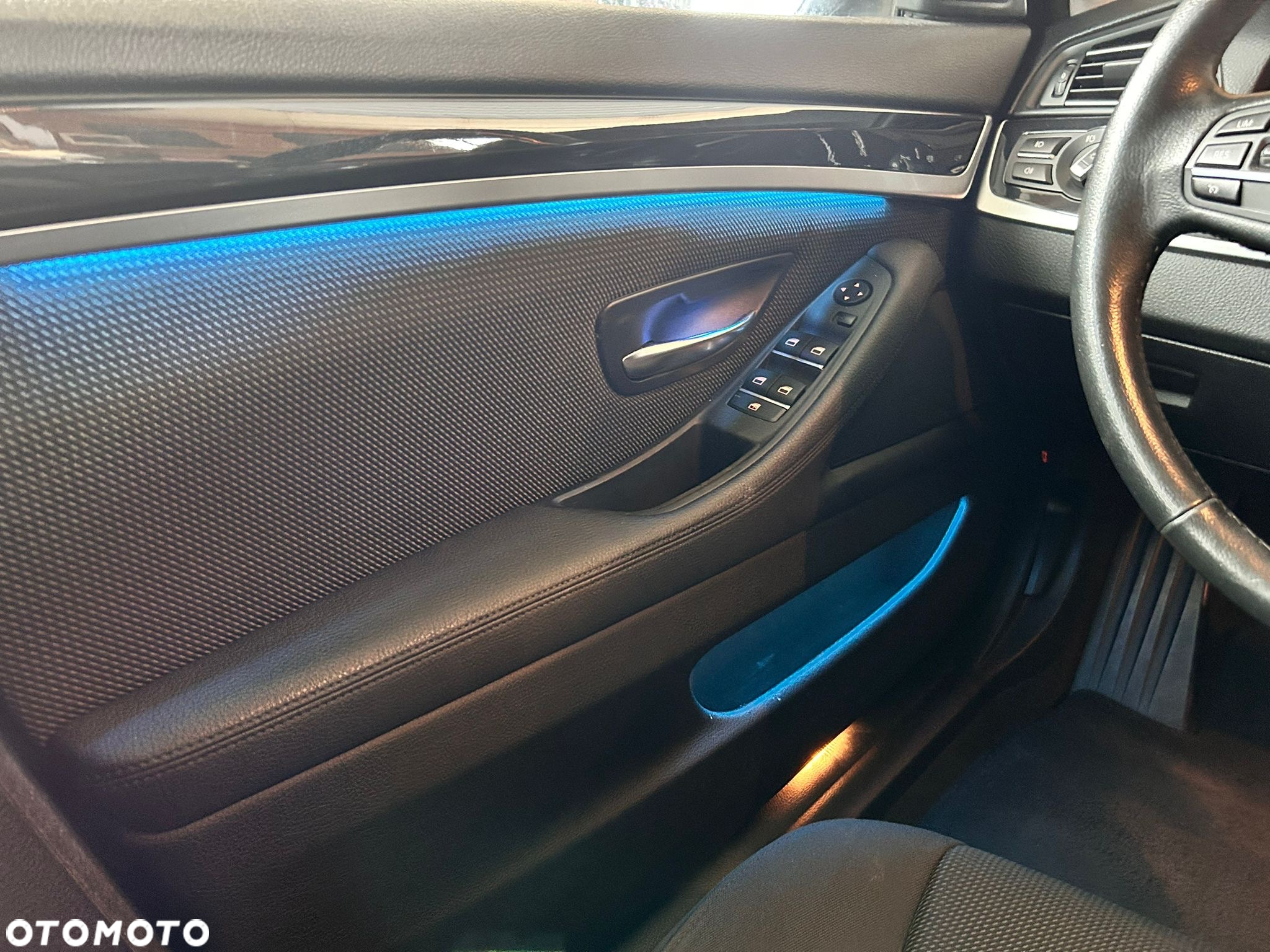 BMW Seria 5 - 32