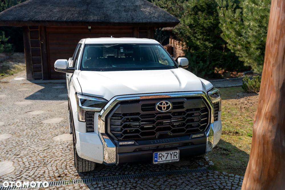 Toyota Tundra - 18