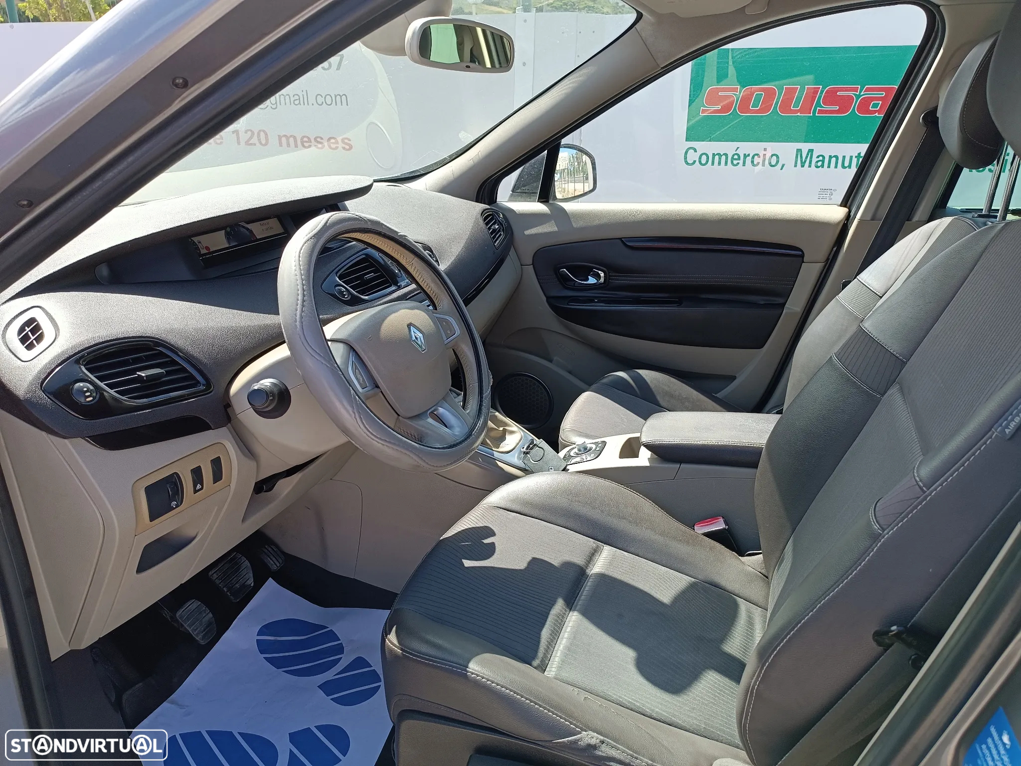 Renault Grand Scénic 1.5 dCi Luxe 7L - 14