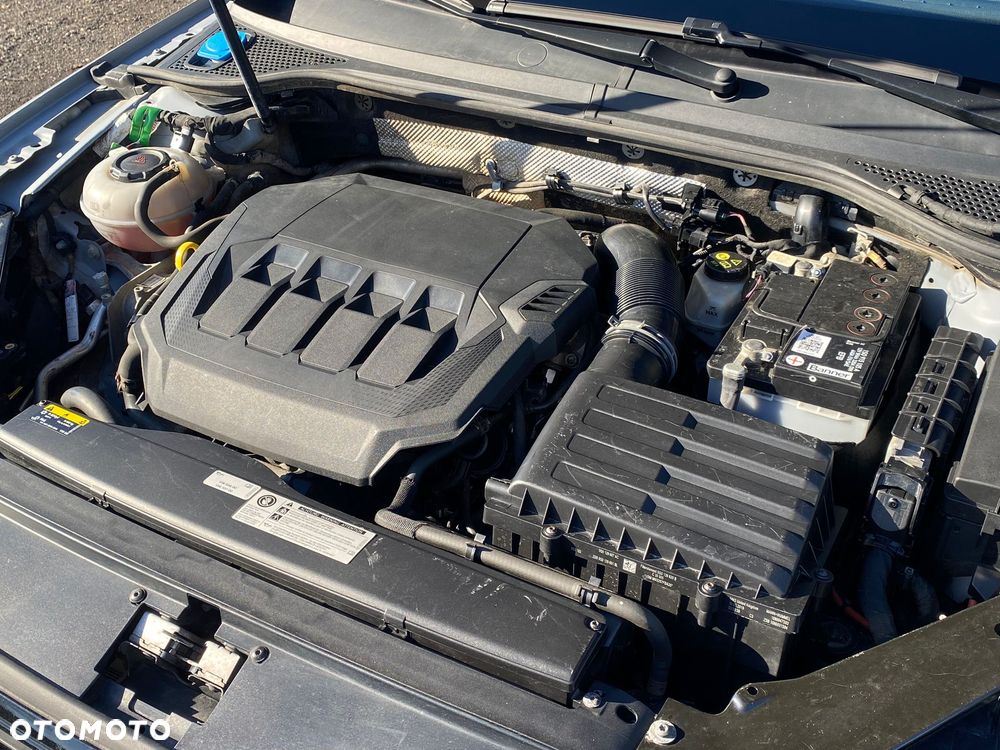 Volkswagen Passat Variant 2.0 TSI 4Mot R-Line Edition DSG - 10