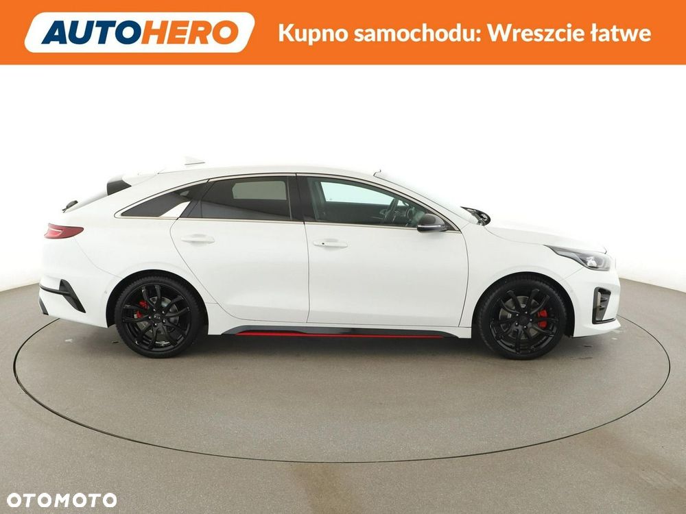Kia ProCeed 1.6 T-GDI GT DCT - 10
