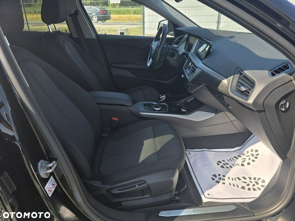 BMW Seria 1 118i Advantage - 12