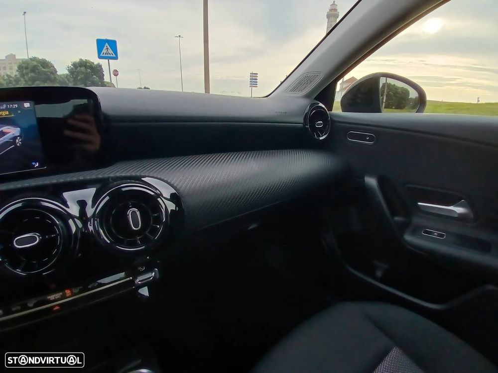 Mercedes-Benz CLA 250 - 19