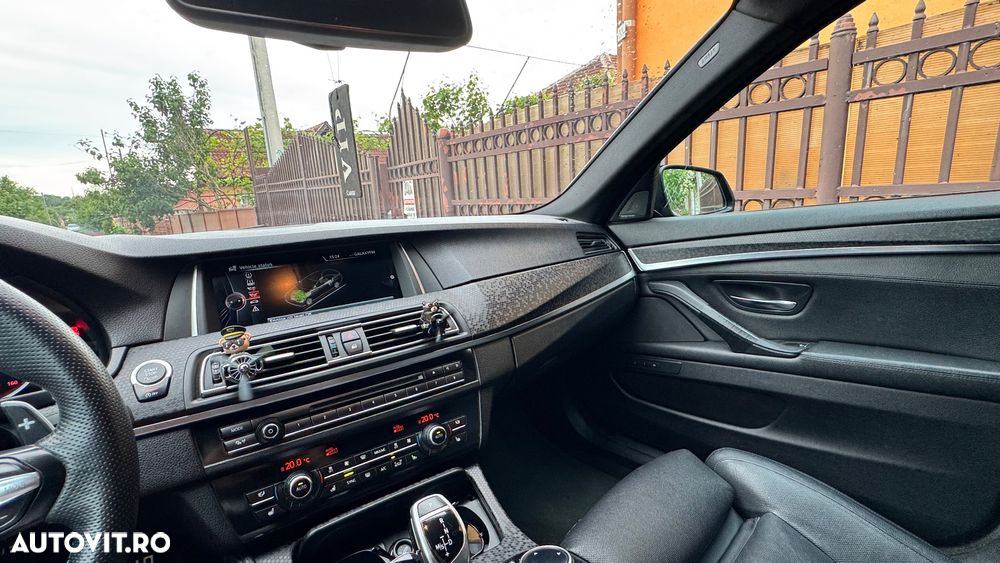 BMW Seria 5 520d xDrive AT - 22