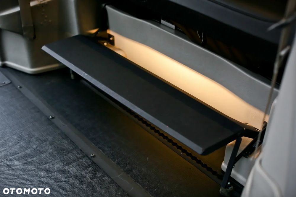 Chrysler Pacifica - 26