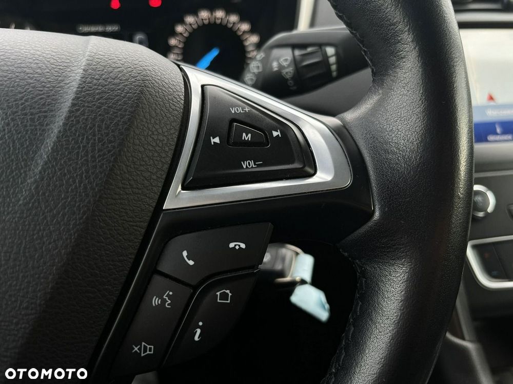 Ford Mondeo - 22