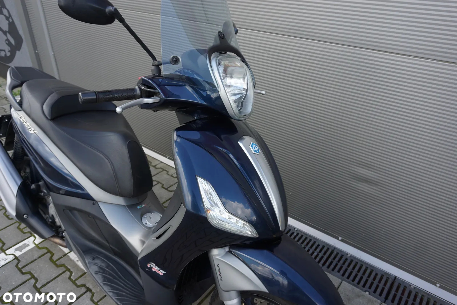 Piaggio Beverly - 11