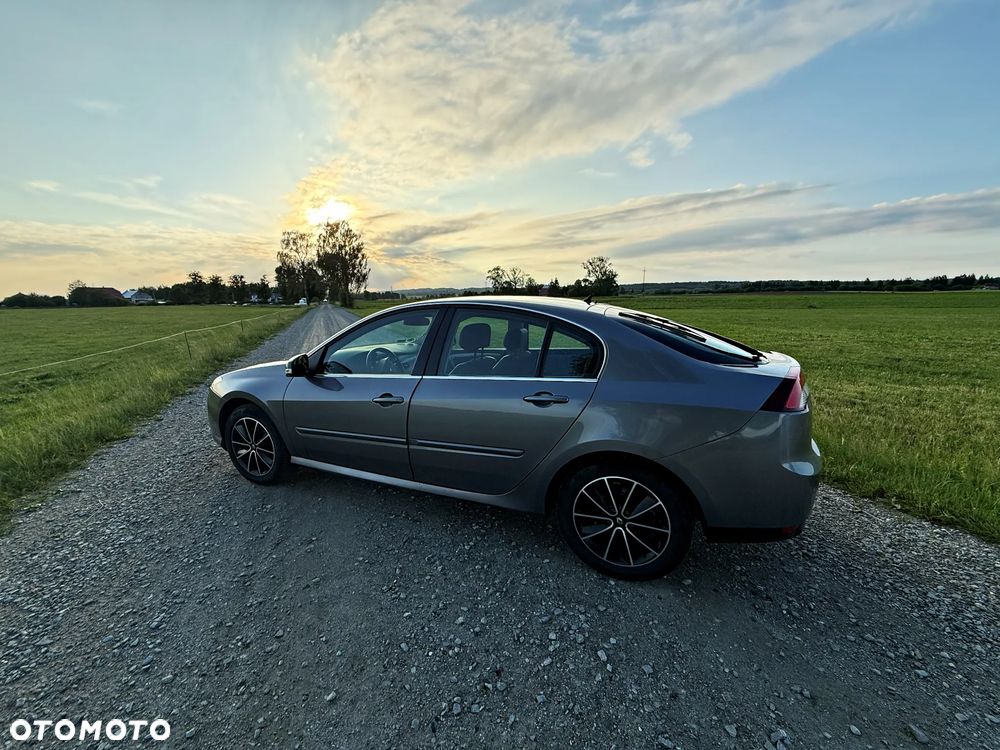 Renault Laguna 2.0 Black Edition - 5