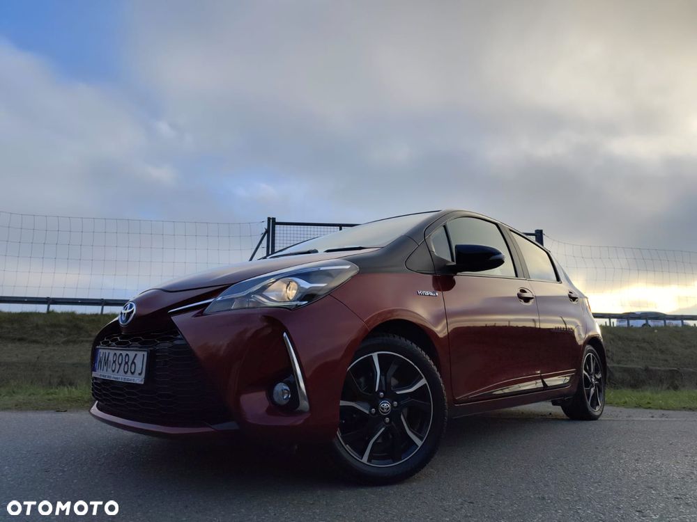 Toyota Yaris Hybrid 100 Selection Passion - 22